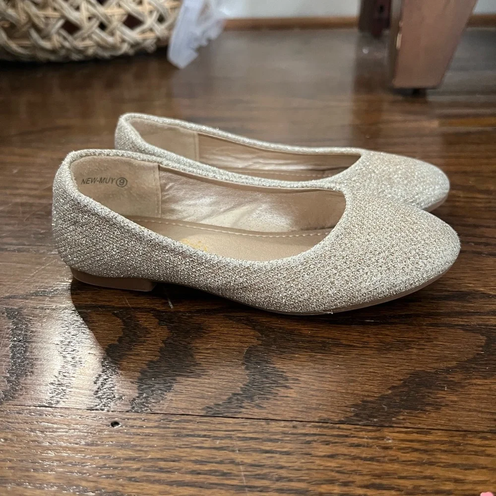 Girls Sparkle Flats in Champagne